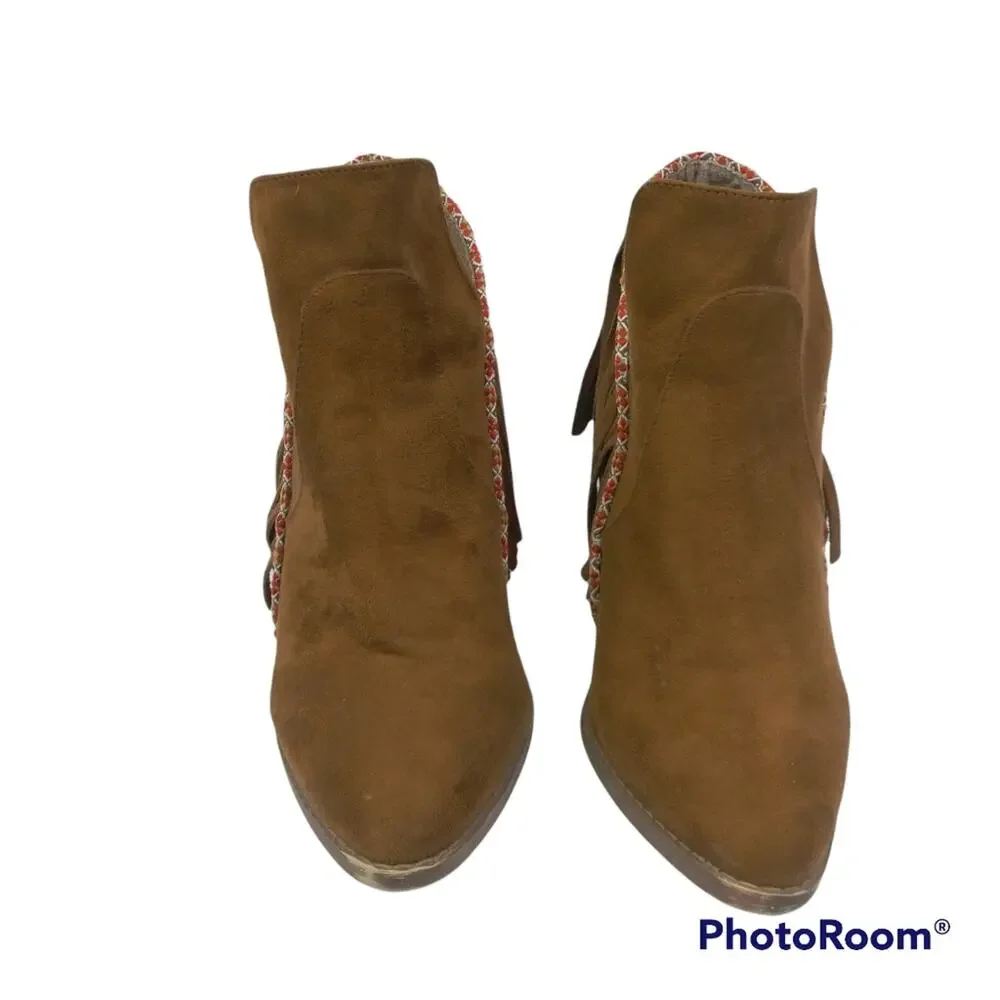 Mia Women's 'Nita' Faux Suede Fringe Boho Festival Boots Size 9